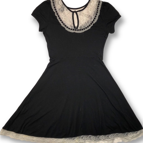 SOLD - Picture 3 of 6